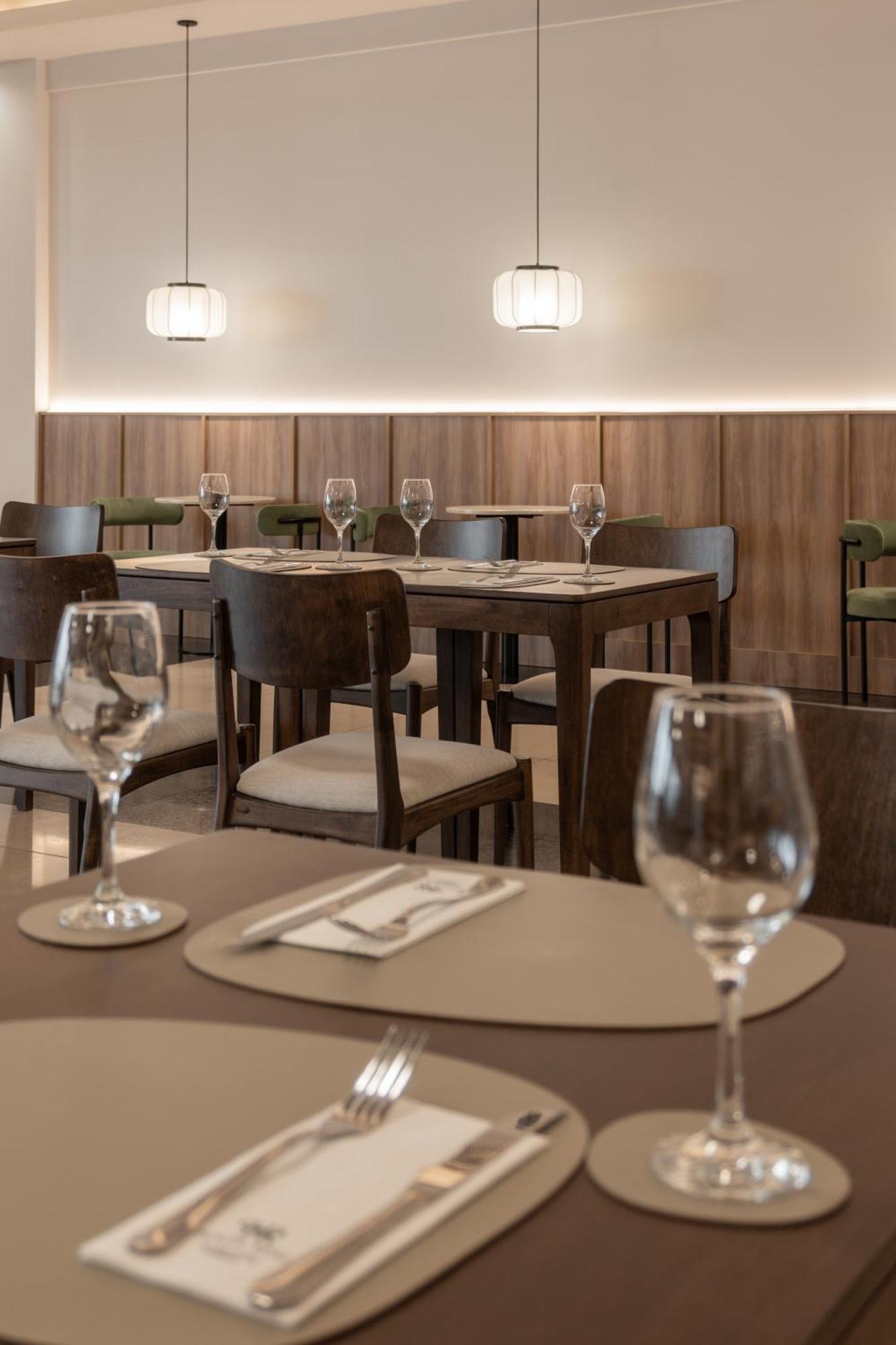 Plaza Real Suites Hotel Росарио Екстериор снимка